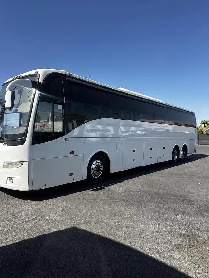 Volvo / Sleeper Coach